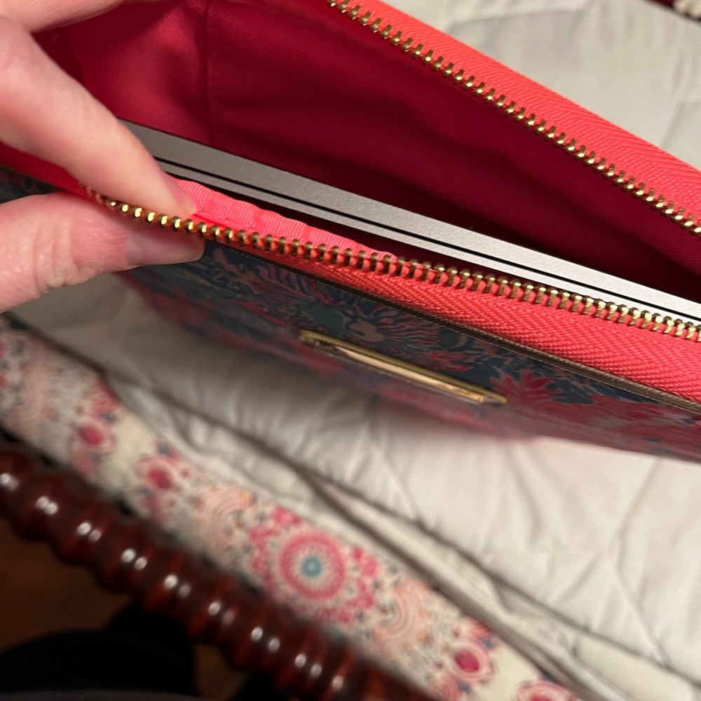 Lilly Pulitzer tech case - Picture 4 of 4